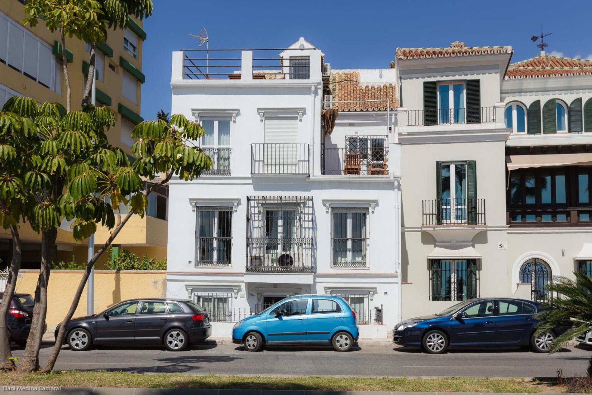 Apartamento Con Encanto En Primera Linea De Playa Malaga Exterior photo