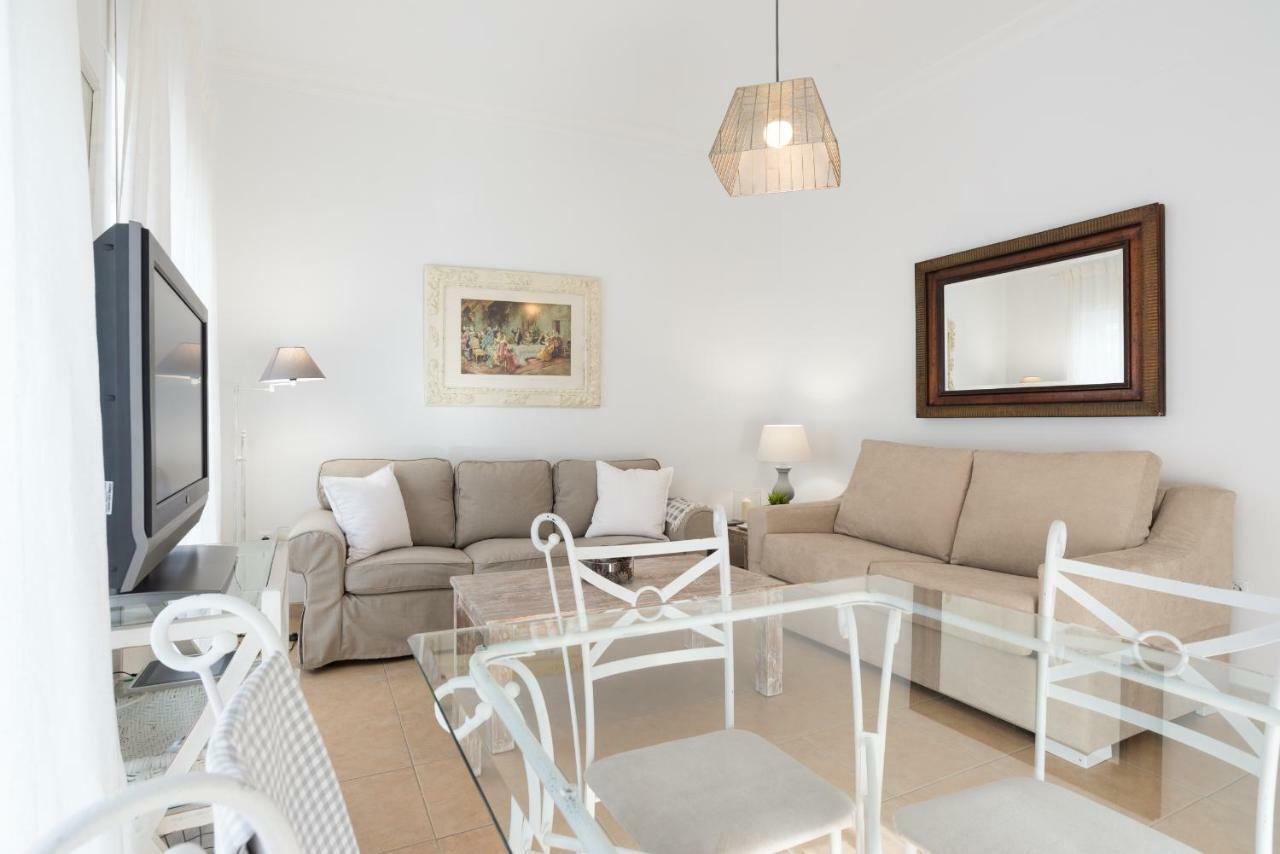 Apartamento Con Encanto En Primera Linea De Playa Malaga Exterior photo